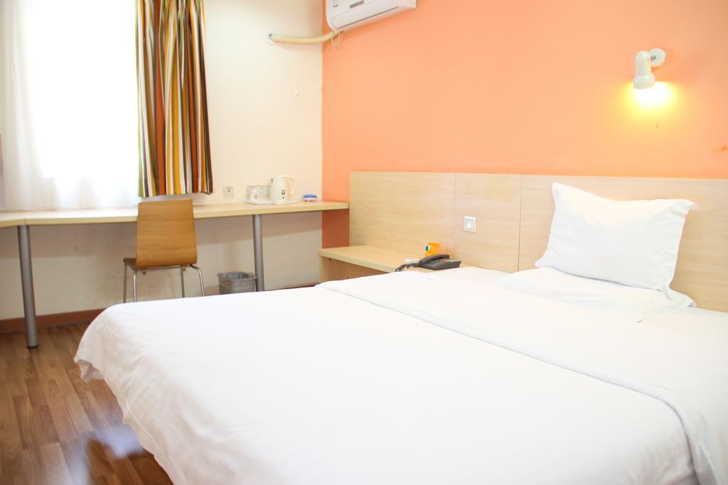 7Days Inn Guangzhou Shangxia Jiu Rd Exterior photo
