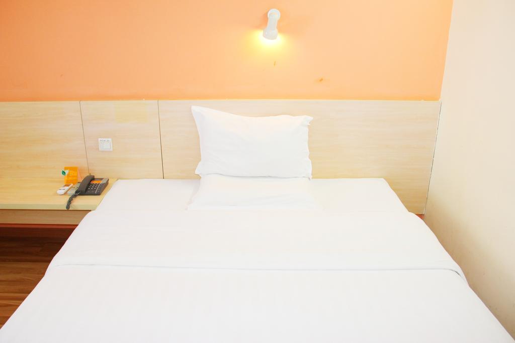 7Days Inn Guangzhou Shangxia Jiu Rd Exterior photo