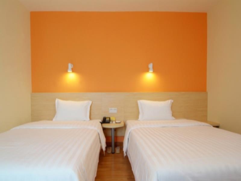 7Days Inn Guangzhou Shangxia Jiu Rd Exterior photo